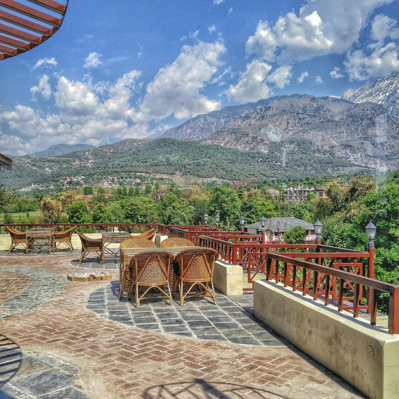 Blossoms Village Resort Dharamshala Exterior photo